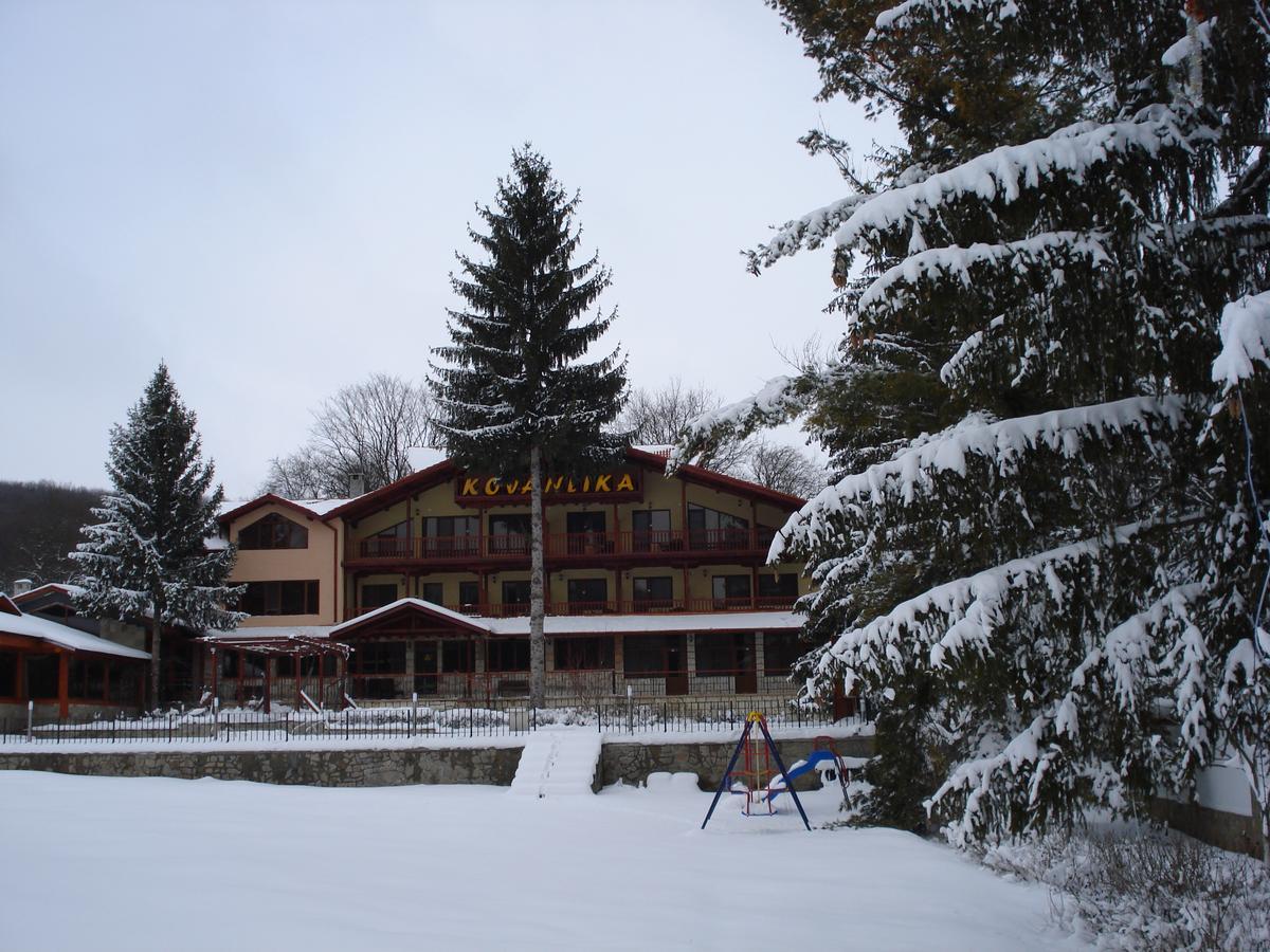 Kovanlika Hotel Razgrad Exterior foto